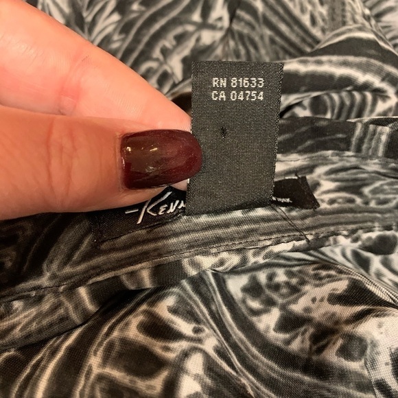 Kenneth Cole New York Sheer Black & White Blouse Size  XS - Picture 3 of 6